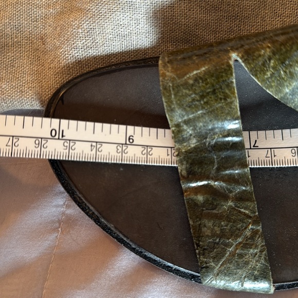 Cydwoq open toed sandal - Picture 7 of 7